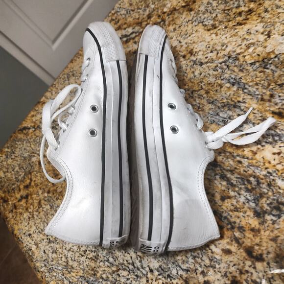 Converse All Star White Leather Sneakers Size 7 Mens 9 Women\'s main image 9